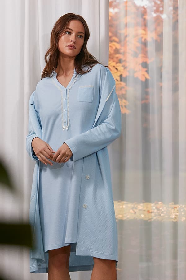 Women's Nightdresses fall winter collection 7 Mujer luce camisón lencero celeste y bata manga larga a juego